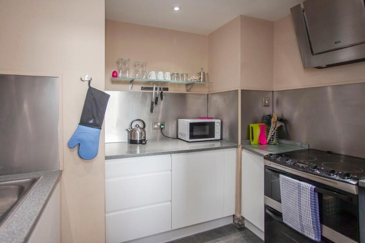 ※ Spacious, Central Bath Apartment ※ Exterior photo